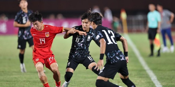 开云体育APP下载-16岁红星中断留洋！加盟中超保级队，董路：3大原因令他回国忍1年